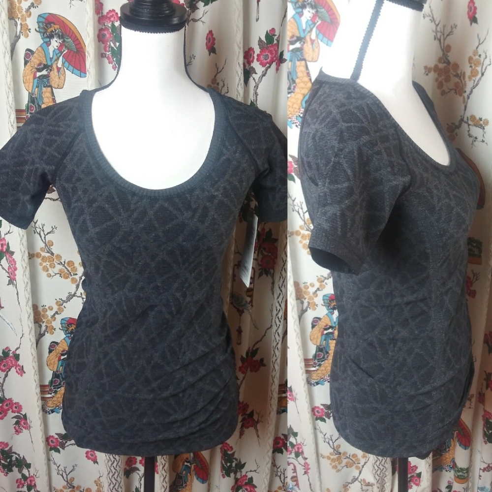 Ellen Tracy Active Black Essential Athletic Top